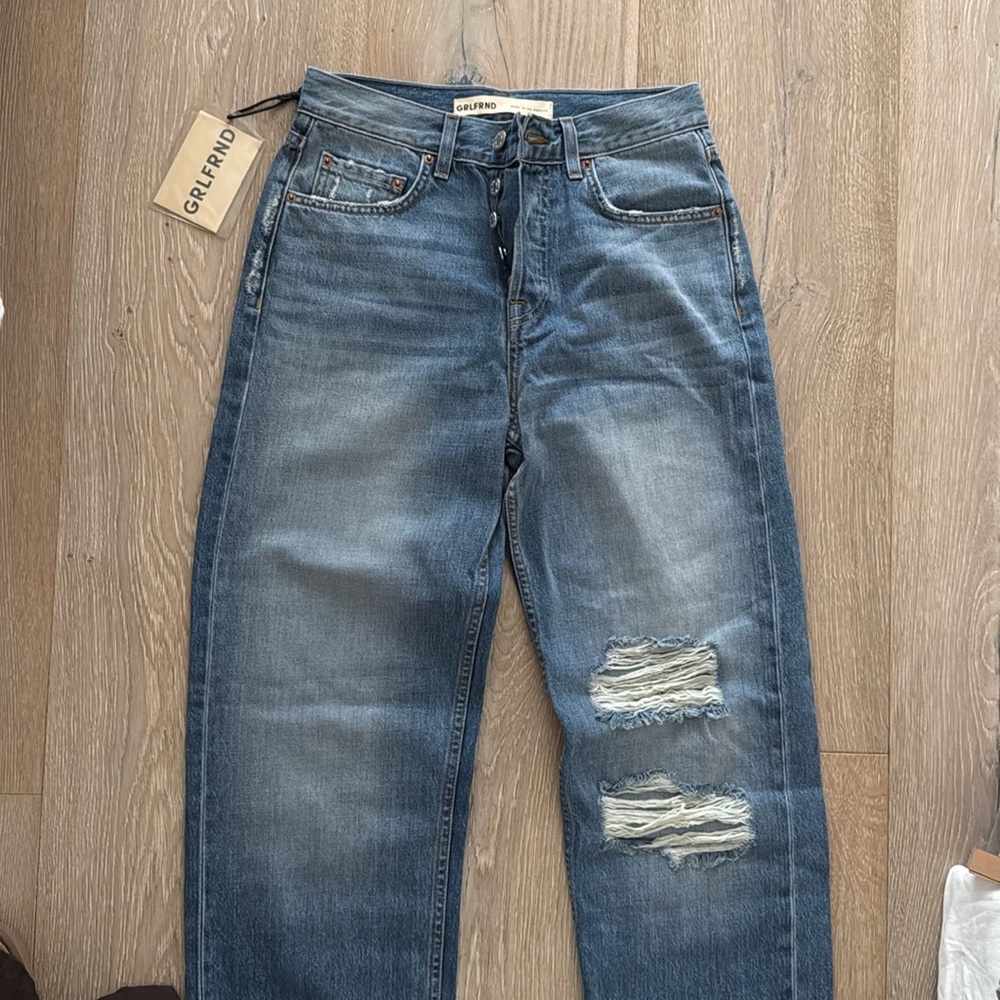 Never worn with tags girlfriend jeans